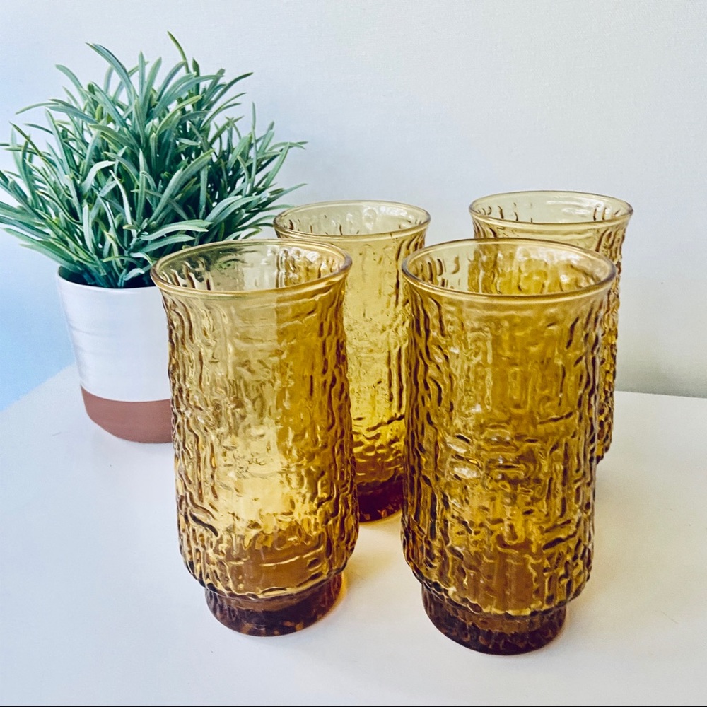 SOLD Vintage MCM Bark Glass Set of 4 Tumblers 😍